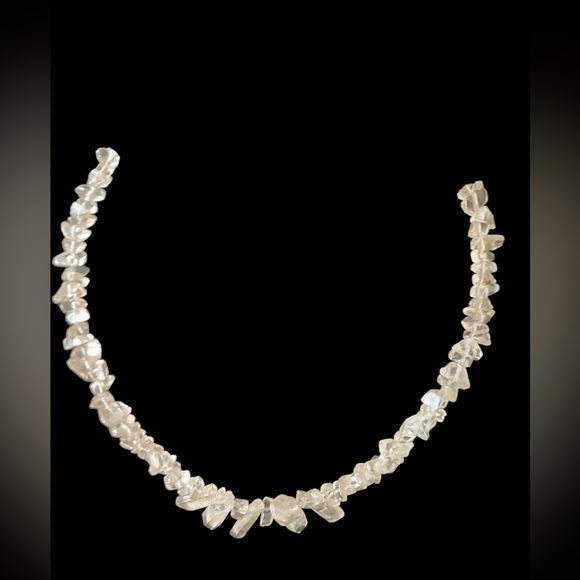 CLEAR CRYSTAL QUARTZ NECKLACES - Picture 13 of 16